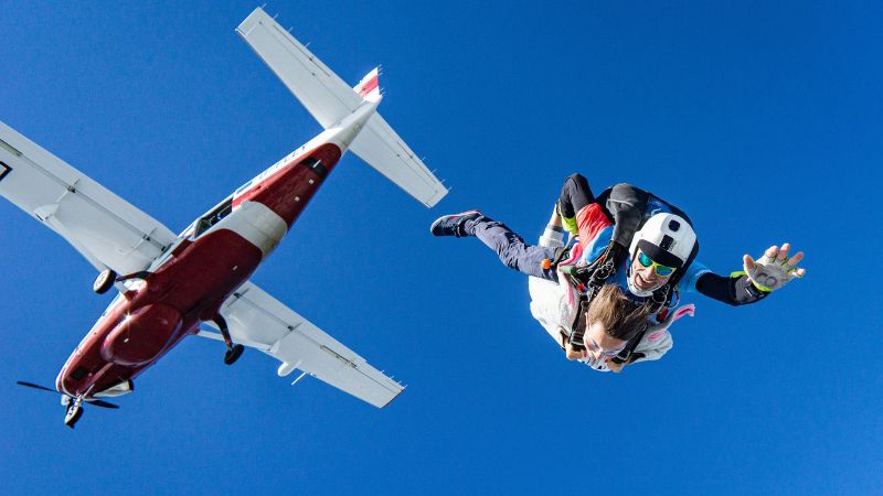 skydiving neversettle360